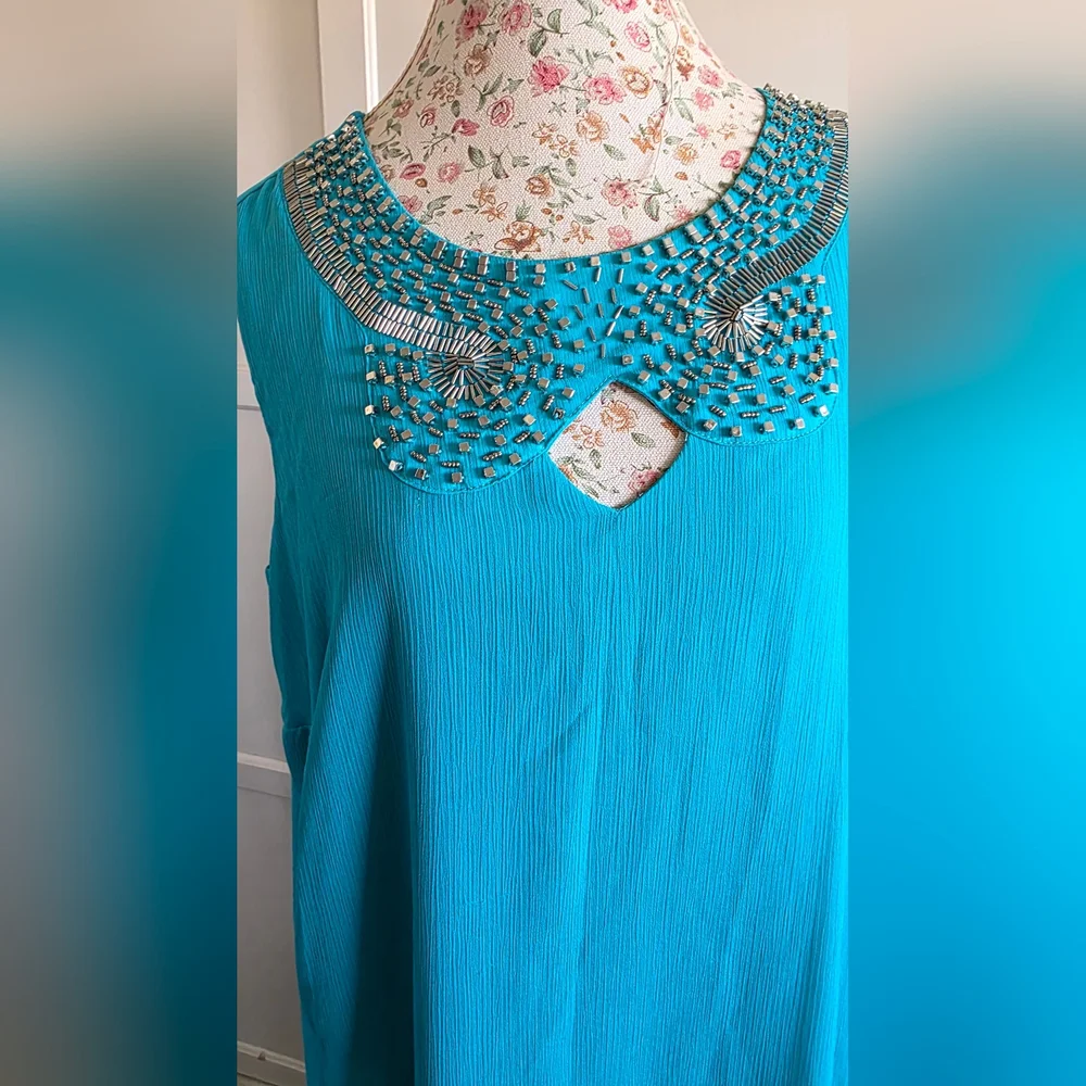 Elegant Turquoise Embellished Dress Size 16W - Picture 3 of 9